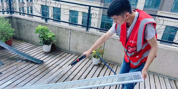 疫情期間商場超市中央空調多長時間消毒一次？